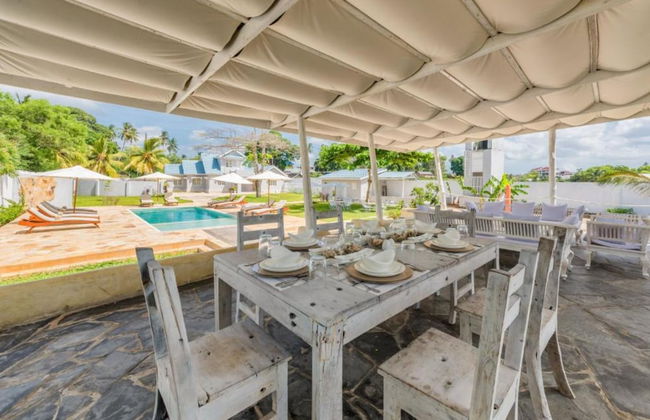 We Call It Home- Bububu - Foto 20