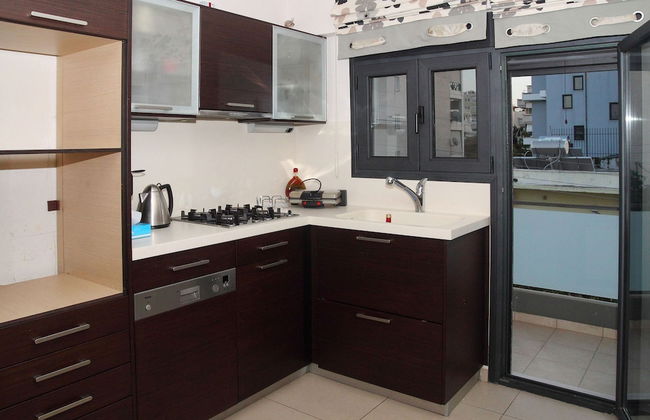 City & Sea Two Floor Flat with View Next to Metro - Foto 10