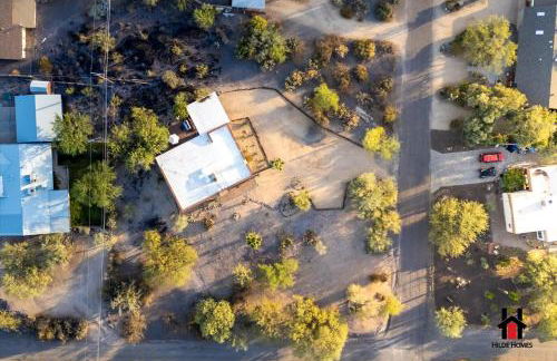 Sonoran Desert Getaway with Cowboy Tub - Photo 36