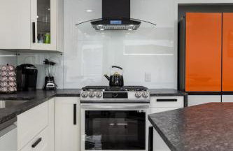 Serene Oasis Near Rock River - Foto 13