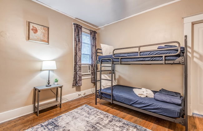 Bluemoon Bungalow 2 Units - Photo 6