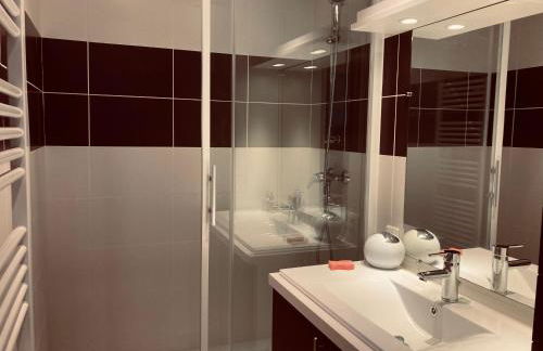 Standing, luminosité à 100m de la mer, T3 prestige - Foto 6