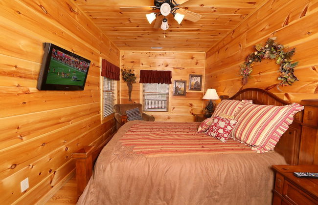 Smoky Mountain Getaway - Five Bedroom Cabin - Foto 6