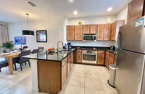 AMAZING vacation house .Mins to Disney Regal oasks - Foto 25