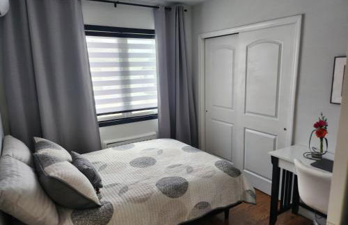 Luxury Modern Loft with Balcony Near MetLife & NYC - Foto 16