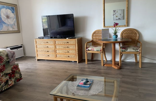 Tropical Studios at Marine Surf Waikiki - Photo 17