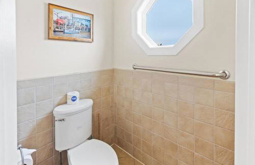 ❤️ The Top End Townhomes with Stunning Views On One-Of-A-Kind Rooftop Deck! WOW! - Foto 23