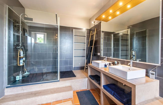 Mansion With Swimming Pool - Foto 23