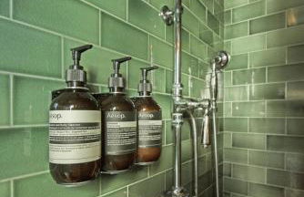 The Explorer's Retreat-West End Condo King Bed - Foto 33