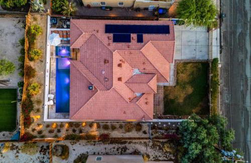 The Desert Gem Pool Spa Gated Home - Photo 67