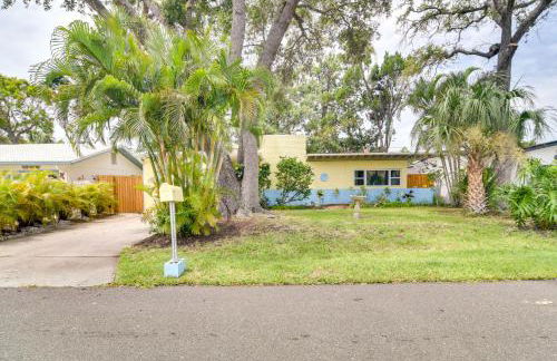 1 Mi to Madeira Beach Getaway with Patio and Grill - Foto 22