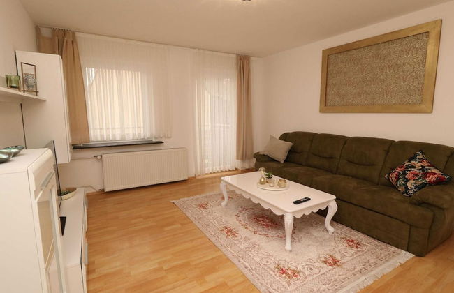 Stylish Apartment With Terrace - Photo 18