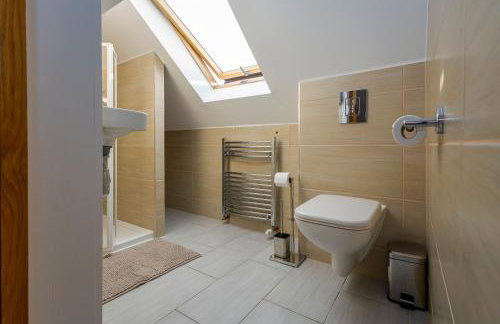 Private Luxe Bournemouth 5BR-7 Beds-3 Bath-Garden-Parking - Foto 43