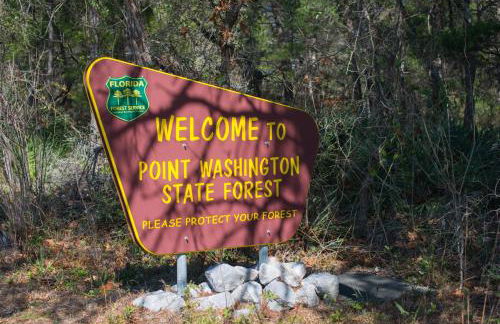 Cute Little Cottage! Perfect Getaway! 2 Pools! Sleeps 4! - Foto 83