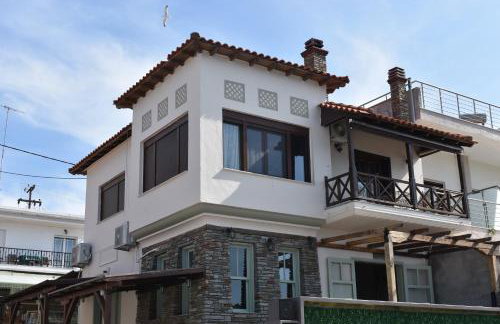 Mamadinas House AlliMpanta - Photo 28