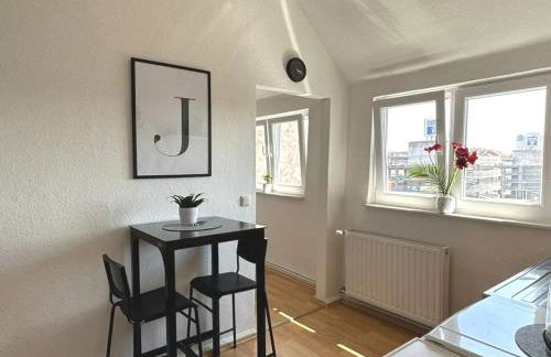 City Apartment-Best location! - Foto 8