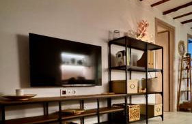 Akonelia - chora center - Photo 19