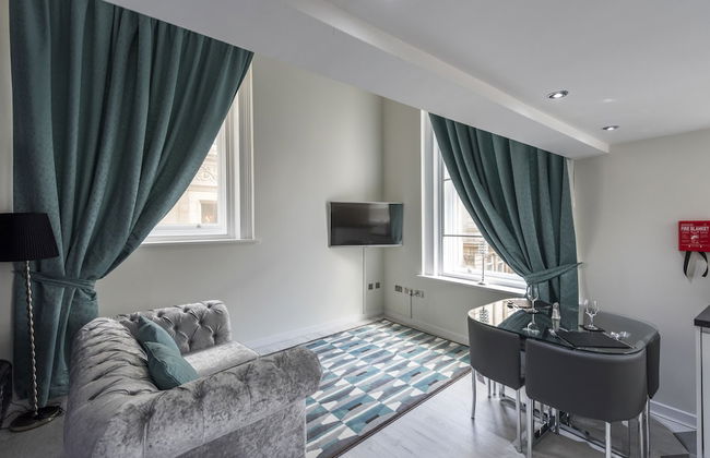 Union Bank Apartments - Photo 24