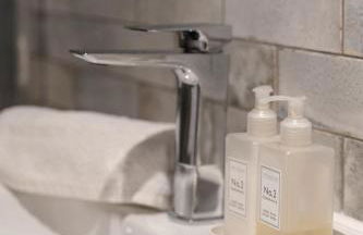 The Slipway Cabins with Hottub - Foto 25