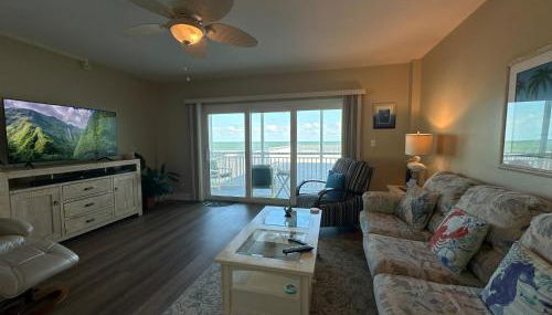 Beachfront Condo, Ocean Views, Near Patrick SFB - Foto 5