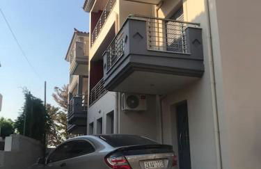 Konstantino's Apartment - Photo 11