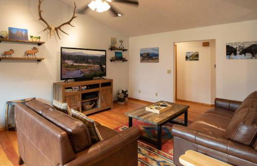 Alpine Highmark by KABINO Hot Tub Fire Pit Fully Fenced Backyard WiFi - Foto 20