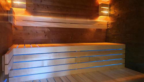 Werder Chalet -- L I E G E P L A T Z -- Ostsee Strand 150m I Sauna I eKamin I Ferienhaus an Ostsee bis 8 Pers I by "Meyers am Meer" - Foto 4