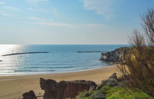 Gorgeous Apartment In Marina Di Ardea - Foto 6