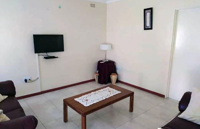 2 bed Guesthouse in Mabelreign - 2012 - Foto 10