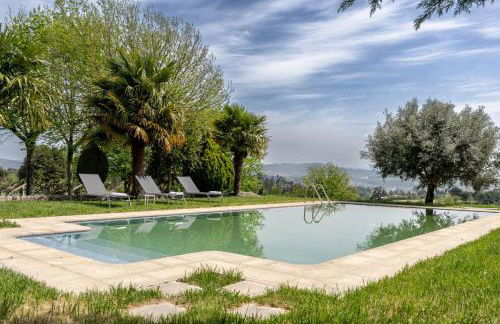 HostWise - Country Villa w/ Pool, Court & Views - Foto 9