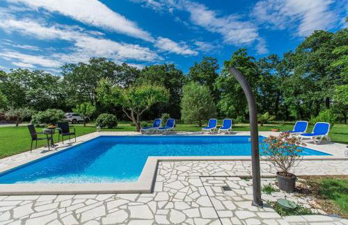 Malerisches Apartment in der Natur mit Pool, Outdoor-Kueche, BBQ, Spielplatz - Photo 6