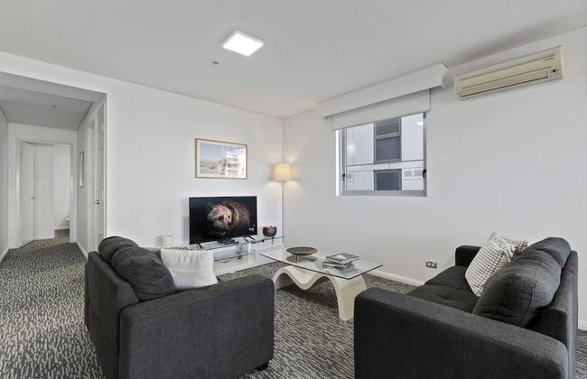 Astra Apartments Miller Street - Photo 9