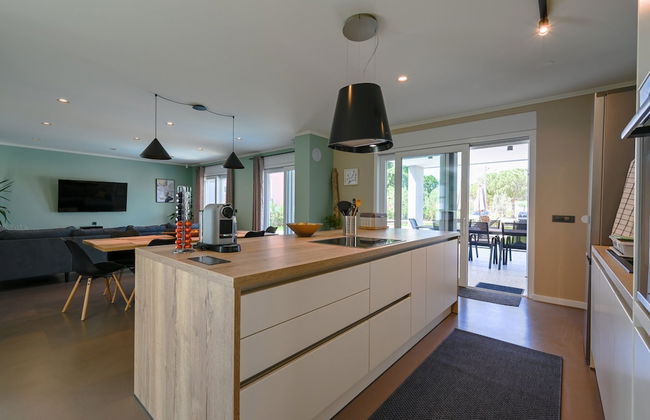 Matohanci Dazzling Villa With Pool - Foto 20