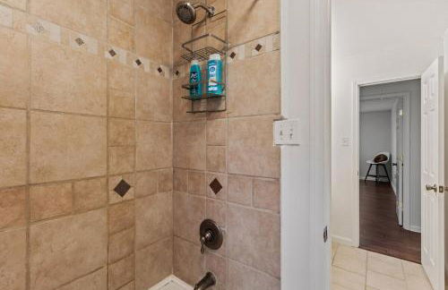 3 Bed 2 Bath Easthill Home in Bartlett with Fenced Yard - Foto 2