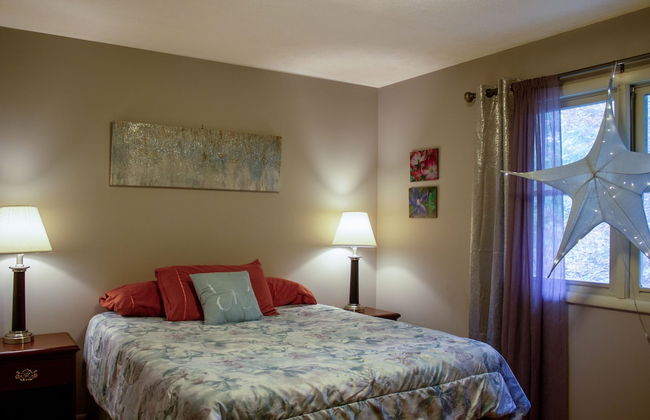 Huge Manor w Indoor Hot Tub and Pool Table - Foto 8