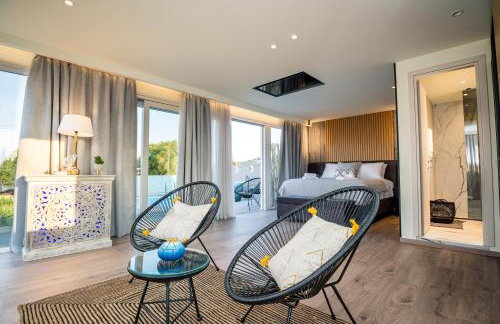 Daedalus Luxury Home - Seaview & Heated Pool - Foto 55
