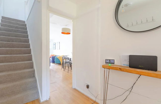 Lovely 4 Bed House w Garden, 1 Stop to Waterloo - Foto 44