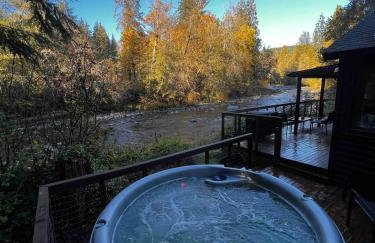 Riverfront Cabin, Nordic Hot Tub, Dog-Friendly - Foto 5