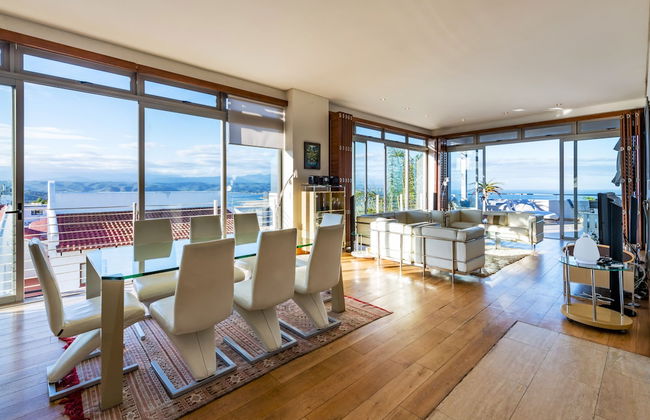 PENTHOUSE 230m2 ON THE SEA - Photo 31