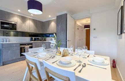 Modern 3-Bedroom flat in St Johns Wood near Marylebone & Regents Park with Balcony - Photo 20