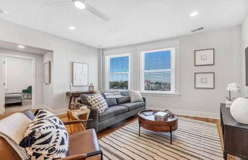 3 Bdrm 3 Full Bath Tower View walk up - Foto 6