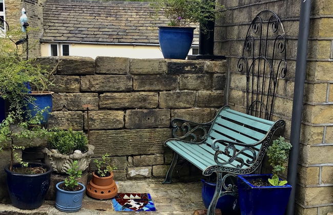 Village Life Holmfirth - Foto 17