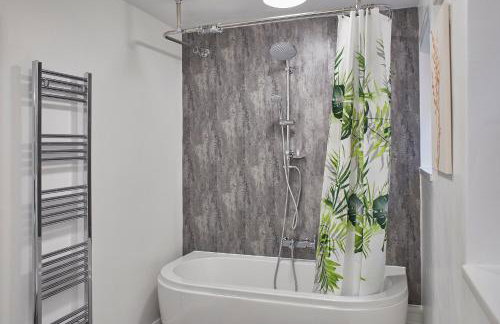 Dacama at Dene Grove- with Patio and 2 Free Parking - Photo 28