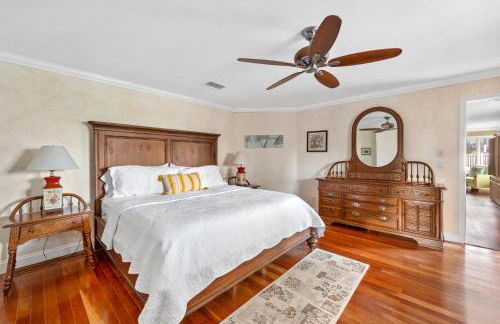 Bonita Beach Waterfront Paradise - Photo 22