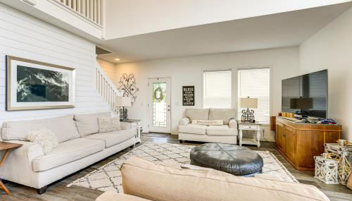 Sleek Getaway on Lake Wawasee with Private Dock! - Foto 5