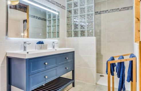 2 Bedroom Gorgeous Apartment In Carentan - Foto 15