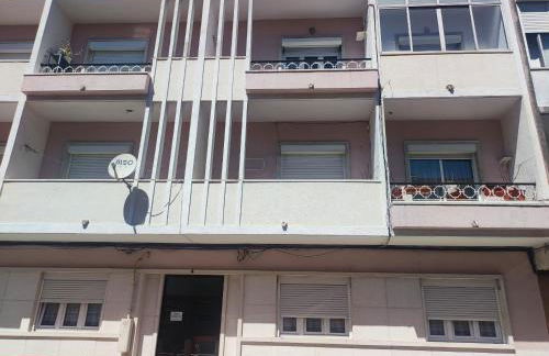 Lisbon traditional T2 with balcony in Damaia, Lisbon - Foto 33