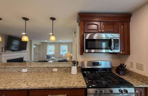 Portsmouth Landing 4BDRM, Modern Escape, Central - Foto 11