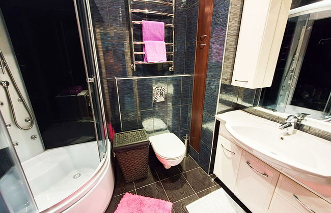 LikeHomeAparts with aeroplane - Photo 7