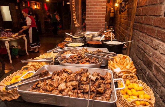 Italian Dinner & Folklore Show in Gramado - Photo 2